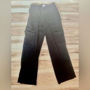 Universal Thread Dark Cargo Pants